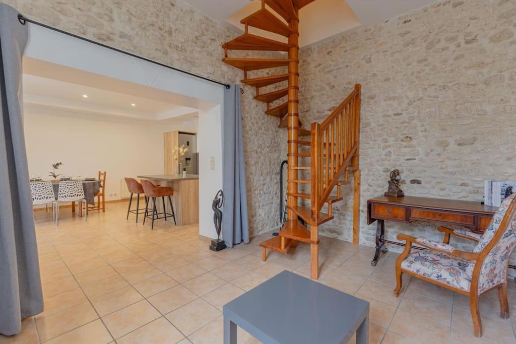 Charmante Maison Au Calme Royan Exterior photo