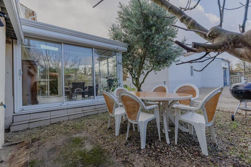 Charmante Maison Au Calme Royan Exterior photo